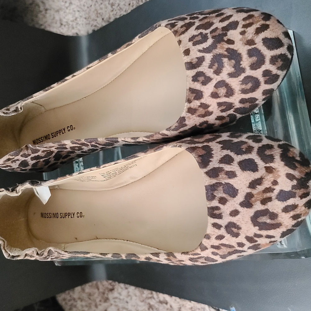 Mossimo Supply Co. Brown and Black Leopard Print Loafers